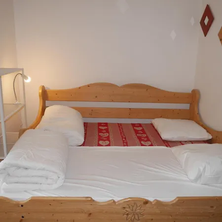 Apartment Appart Sur La Piste Pour 9 Personnes Les Deux Alpes